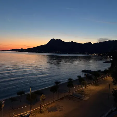 Appartamento Beachfront Tara Omiš